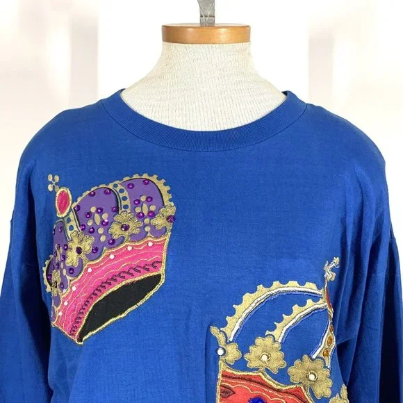 Vintage 90s Victoria Secret Sport Embroidered Crowns Blue Sweatshirt Sz L NWT - Picture 2 of 9